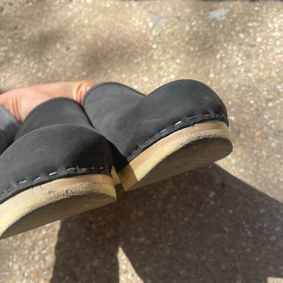 No 6 Clogs, Black suede, size 40 - Picture 3 of 9